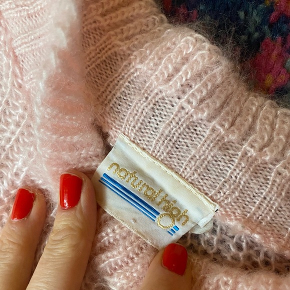 Soft Vintage 80s Pale Pink Sweater, Ruffled Collar, Size Small - Picture 3 of 6